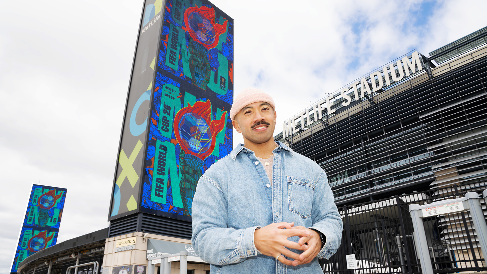 FIFA World RichTu Horiz 02