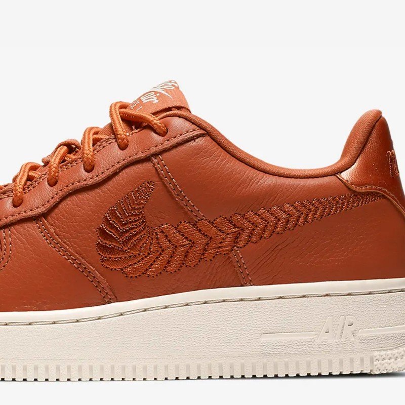 Nike Braided Swoosh Collection thumbnail